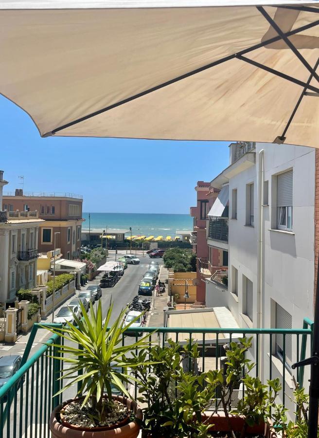Ostia Bed And Beach ภายนอก รูปภาพ